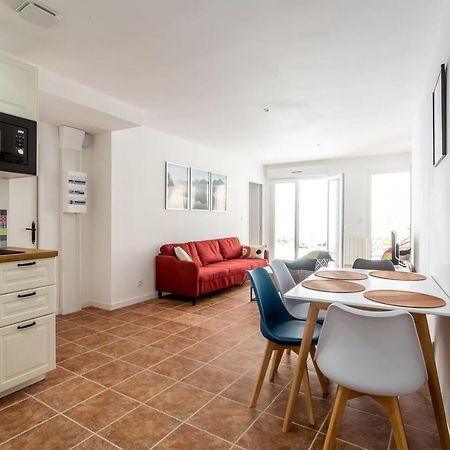 Joli Appartement Avec Jardin / Vieux-Lormont Exterior foto